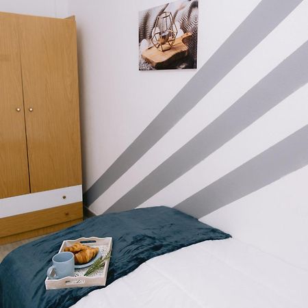 Piso Compartido Delyrent, Renfe Hotel Jaen Bagian luar foto