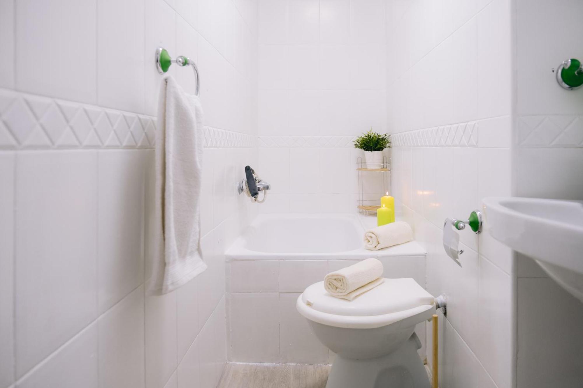 Piso Compartido Delyrent, Renfe Hotel Jaen Bagian luar foto