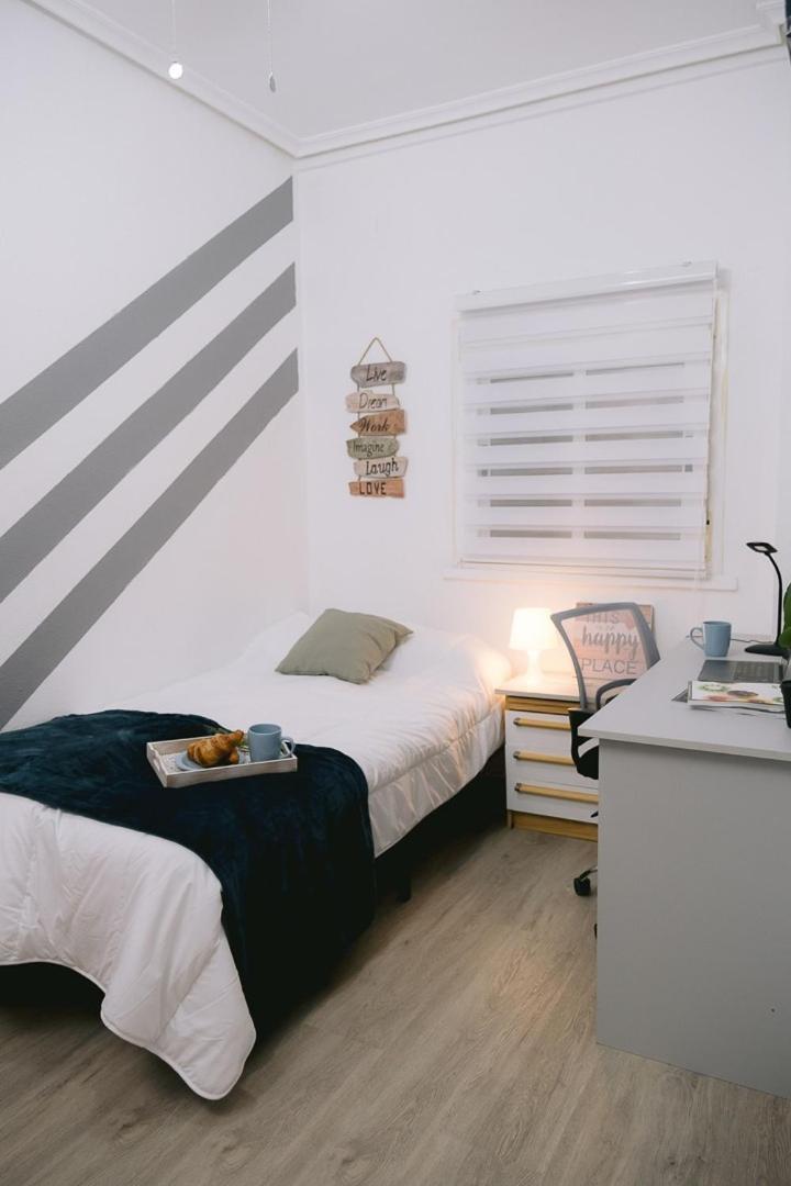 Piso Compartido Delyrent, Renfe Hotel Jaen Bagian luar foto
